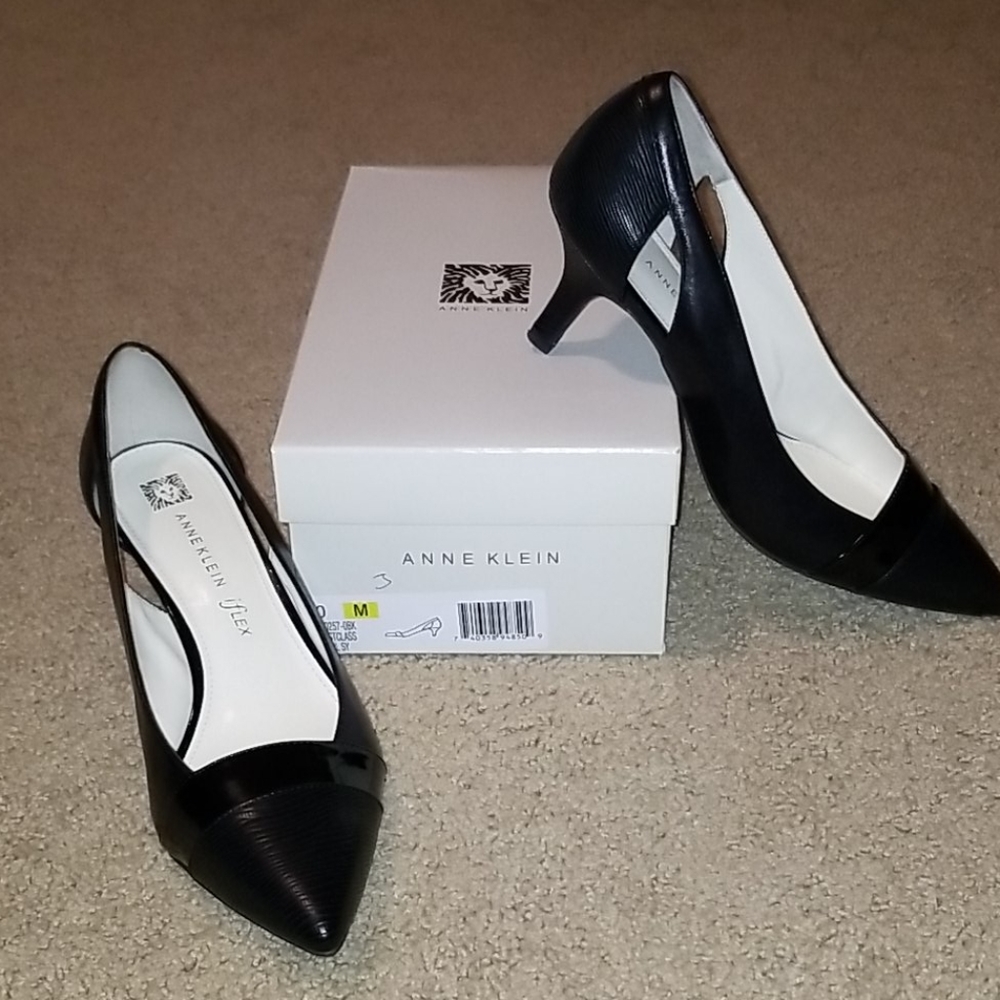 Anne klein kitten heel
